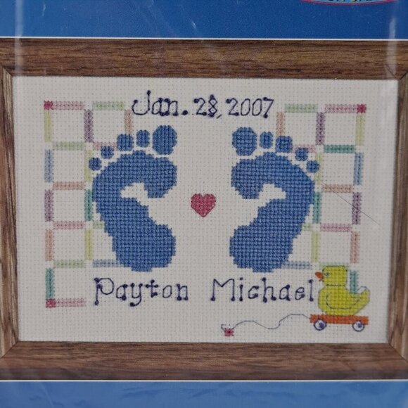 Janlynn Hometown Baby Feet #3051-18 Counted Cross Stitch Kit NWOT - Picture 2 of 5